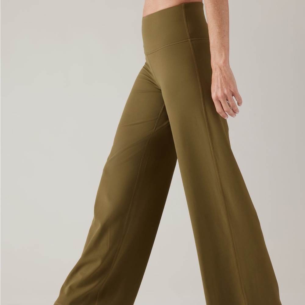 Athleta Green Wide Leg Pants High-Waisted